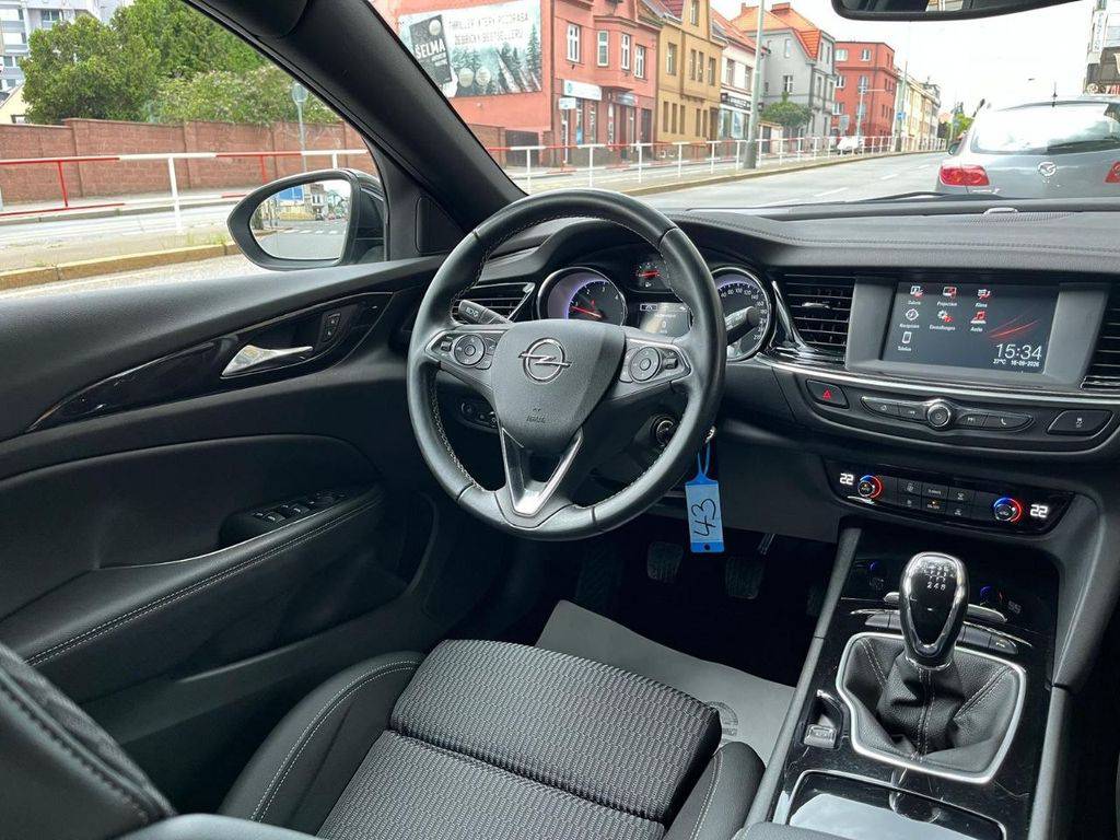 Opel Insignia 2.0CDTi/128KW/2021/SPORTS TOURER/1M-ZÁRUKA12MĚS
