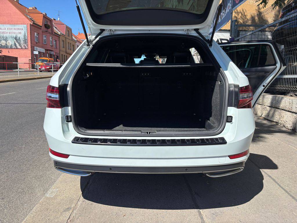 Škoda Superb 2.0TDI-SPORTLINE.4x4.AT.ZÁRUKA 12