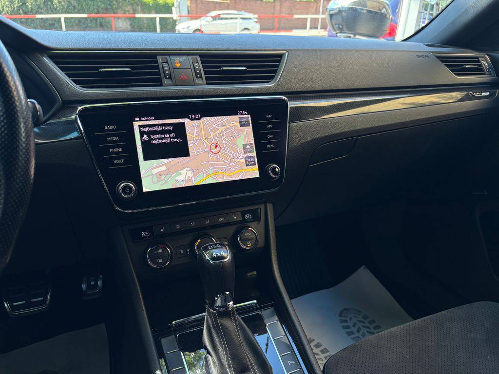 Škoda Superb 2.0TDI-SPORTLINE.4x4.AT.ZÁRUKA 12