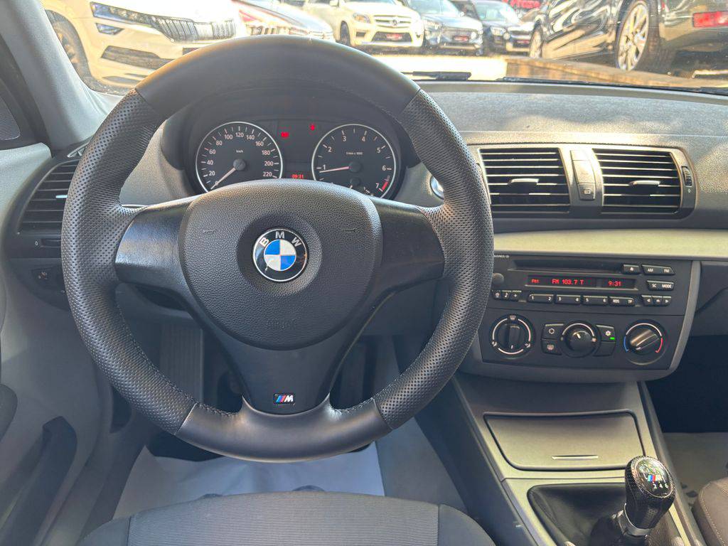 BMW 118 118i-95KW/2007/MAN6.TAŽNÉ.KLIMA