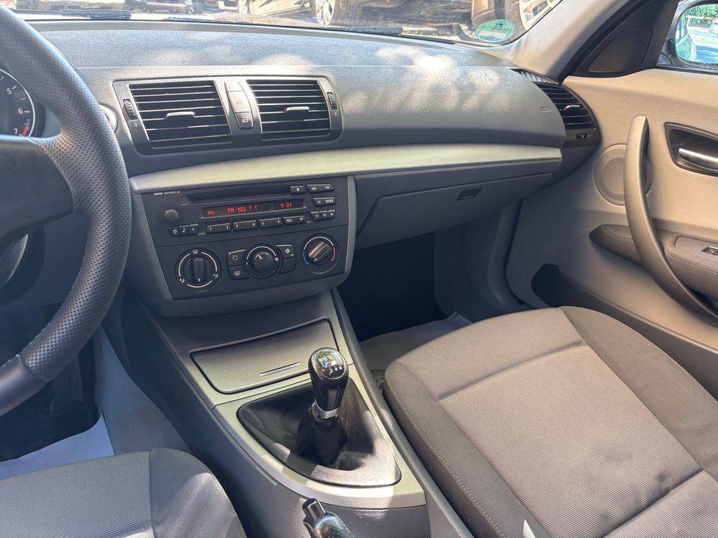 BMW 118 118i-95KW/2007/MAN6.TAŽNÉ.KLIMA