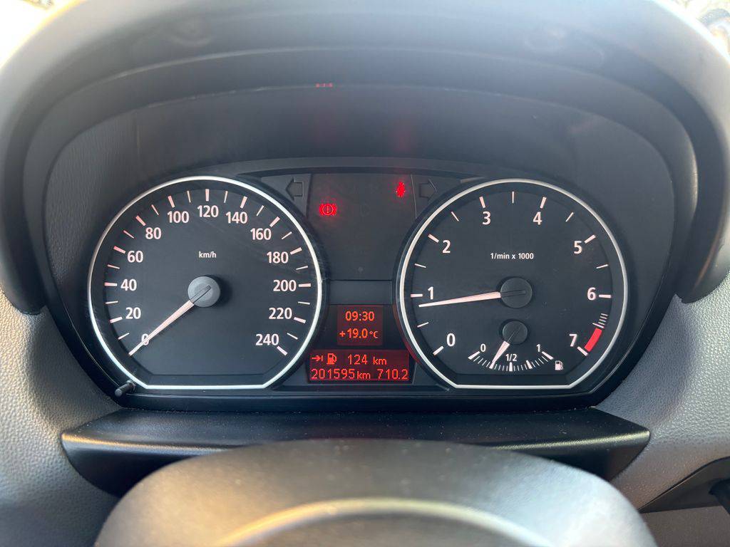 BMW 118 118i-95KW/2007/MAN6.TAŽNÉ.KLIMA