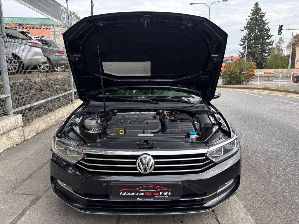 Volkswagen Passat 2.0TDI-140KW/HIGLINE-TAŽNÉ.MANUÁL
