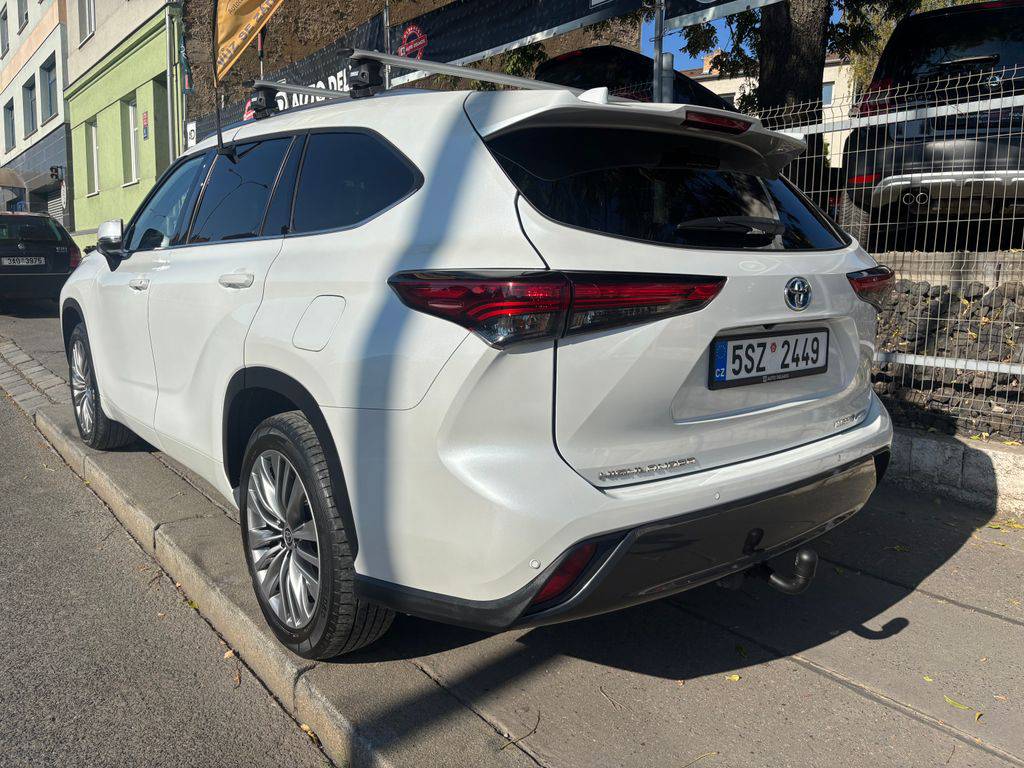 Toyota Highlander 2.5HEV e-CVT.CZ.DPH.PRESTIGE.1M-ZÁRUKA