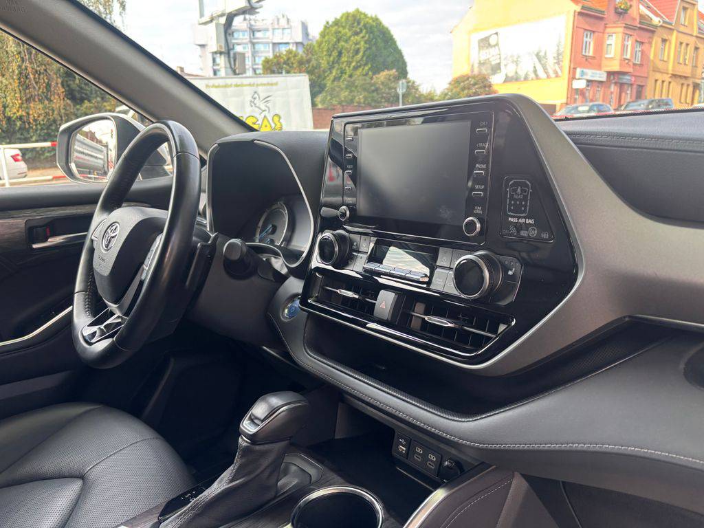 Toyota Highlander 2.5HEV e-CVT.CZ.DPH.PRESTIGE.1M-ZÁRUKA