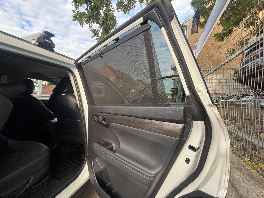Toyota Highlander 2.5HEV e-CVT.CZ.DPH.PRESTIGE.1M-ZÁRUKA