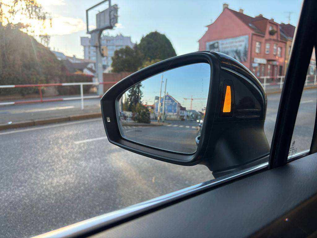 Volkswagen Tiguan 1.4 eTSI.ELEGANCE,1M.DPH-PLNÁ ZÁRUKA