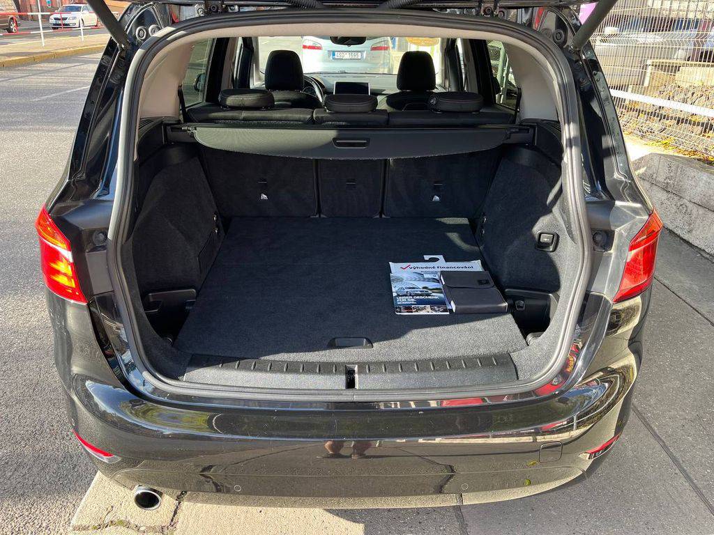 BMW 218 218d-110KW/2017/1MAJ-AT-SERVIS
