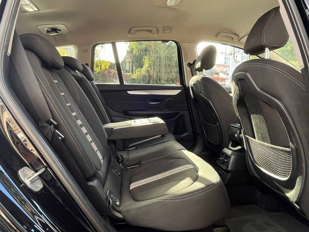 BMW 218 218d-110KW/2017/1MAJ-AT-SERVIS