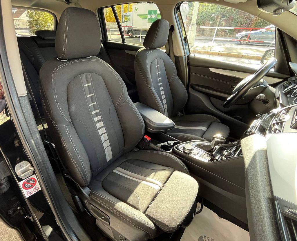 BMW 218 218d-110KW/2017/1MAJ-AT-SERVIS