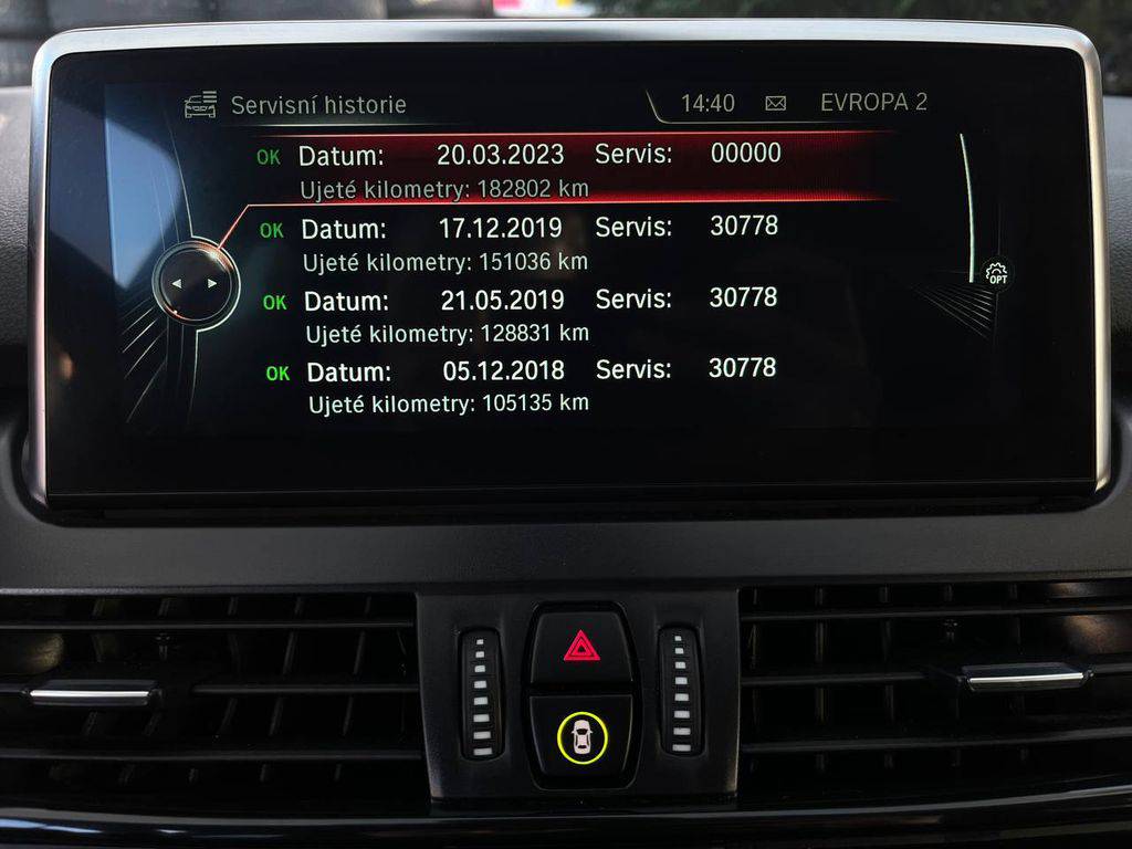BMW 218 218d-110KW/2017/1MAJ-AT-SERVIS