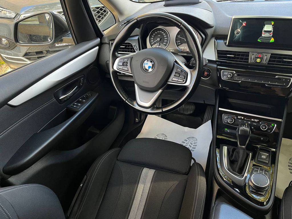 BMW 218 218d-110KW/2017/1MAJ-AT-SERVIS