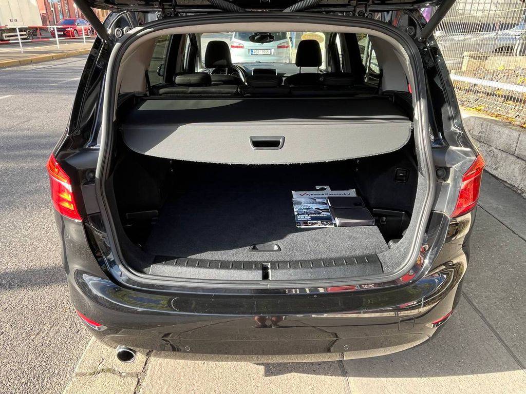 BMW 218 218d-110KW/2017/1MAJ-AT-SERVIS