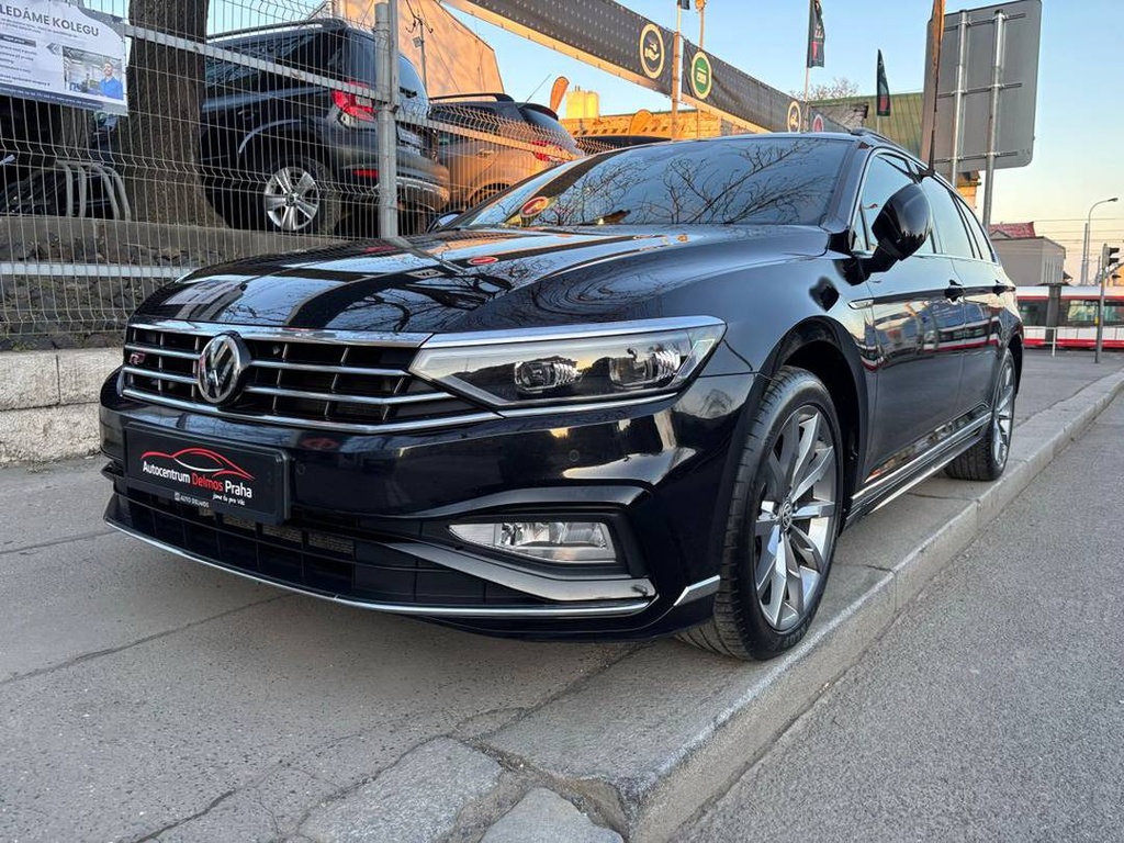 Volkswagen Passat 2.0TDi/2021/R-LINE,1MAJ,DPH-ZÁ