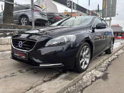 [YV1MV848BF2233839] Volvo V40 D2/2016/AT-OCEAN RACE-ZÁRUKA24