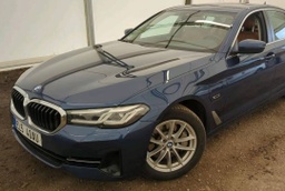 [WBA11CH040CK32409] BMW 530 530exDrive/2022/CZ-DPH-1MAJ-ZÁ
